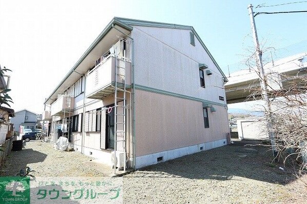 エステート山室の物件外観写真